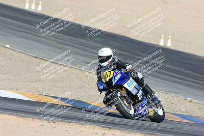 media/Jan-12-2025-CVMA (Sun) [[be1d2b16e3]]/Race 3-Amateur Supersport Middleweight/